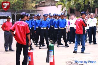 Dokumentasi kegiatan pelatihan APAR 4